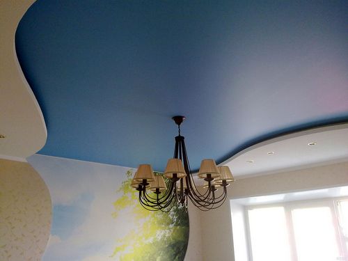 Натяжной потолок из сатина: цвета, разница с белым матовым потолком
