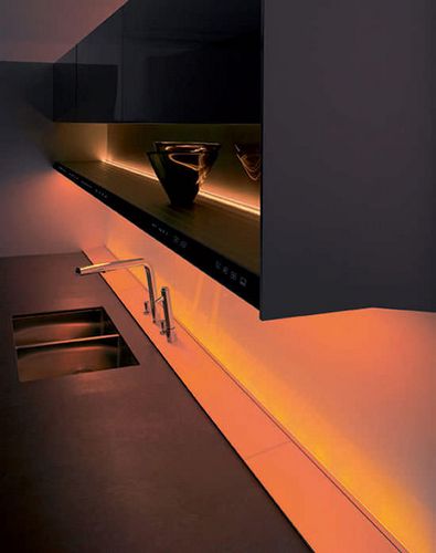 Подсветка кухонной мебели: как сделать ее под гарнитуром, под шкафчиками, установка светодиодной ленты своими руками