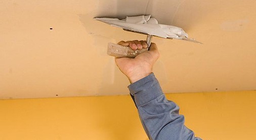 Шпатлевка под покраску своими руками, стоимость шпаклевания стен, смесь для потолка: инструкция по применению, фото и видео-уроки, цена