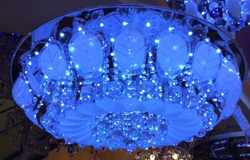 Светодиодные потолочные люстры для дома