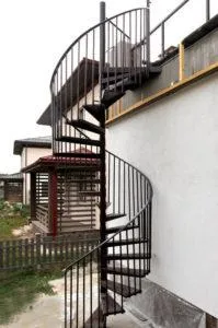 уличная винтовая лестница