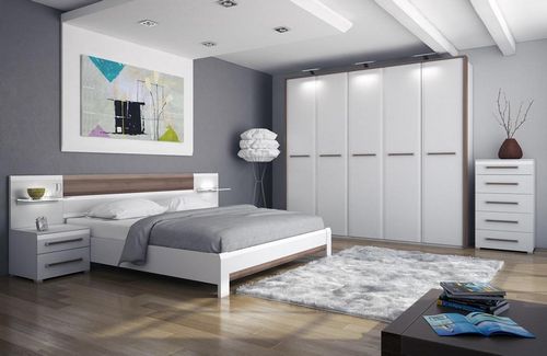 Белая мебель для спальни: гарнитур со шкафом-купе, фото дизайна, глянцевая модульная и недорогая в интерьере