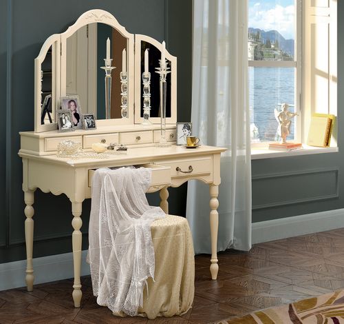 Белый туалетный столик (64 фото): маленький угловой стол с глянцем в спальню, модели с ящиками в стиле классика и прованс
