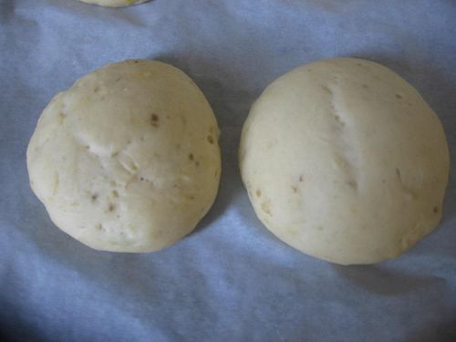 Булочки со сгущенкой рецепт с фото: печенье без выпечки, без масла, калорийность вареной сгущенки, из теста