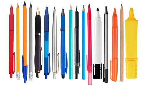 Чем оттереть ручку с обоев: как стереть следы от шариковой ручки в домашних условиях, как убрать пятна от клея и пластилина