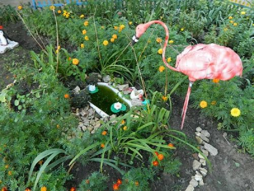 Фламинго из пластиковых бутылок