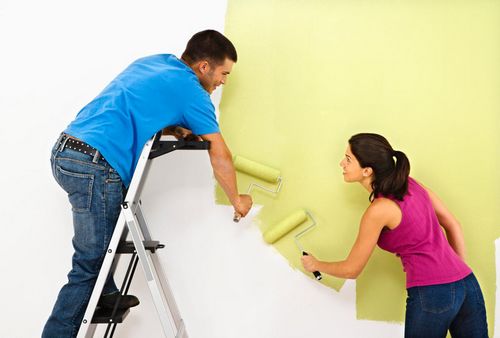 Как правильно валиком красить стены: особенности покраски, нанесение водоэмульсионной краски без разводов и следов