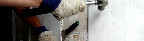 Как снять плитку со стены - аккуратный демонтаж кафеля