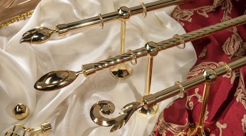 Металлические карнизы для штор (49 фото): потолочные кронштейны с кольцами, модели однорядные и двойные, штанговые и трубчатые, отзывы