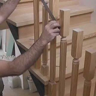 Ограждение лестниц для загородного дома своими руками: фото перил, поручней и способы их крепления