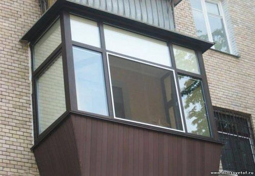 Остекление балконов в хрущевке как способ расширения площади квартиры