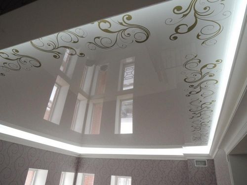 Парящий потолок: фото профиля линии, видео монтажа, дизайн скрытой подсветки в интерьере, отзывы