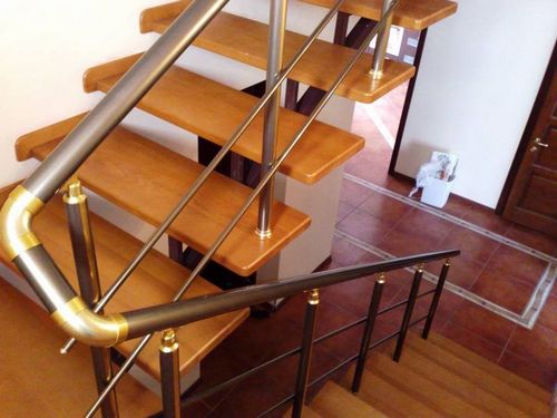 Перила для лестниц – выбираем нужные, устанавливаем их