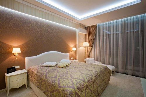 Подвесные потолки в спальне: фото навесных, маленькая фотогалерея и дизайн