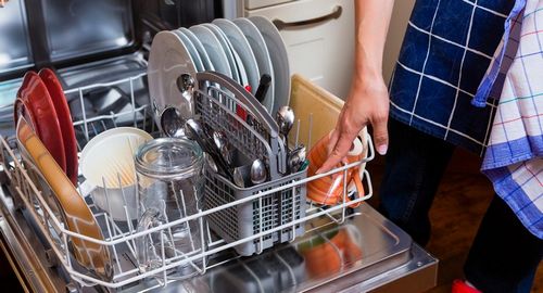 Посудомоечная машина: как выбрать для дома встраиваемую, лучшая какая посудомойка, правильно отличается от обычной
