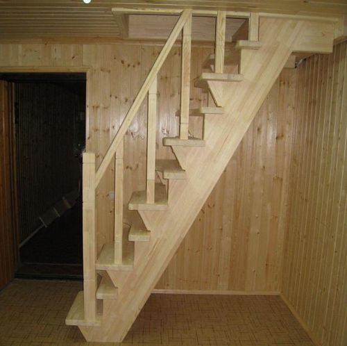 Потолочный люк с лестницей на чердак - виды и особенности