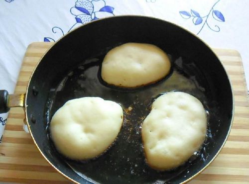 Пышные оладьи на воде: оладушек рецепт с фото, на минеральной или кефире, с яйцами вкусные на кипятке