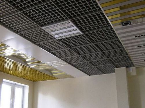 Решетчатый потолок на кухне - плюсы и минусы применения