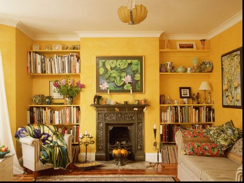 Сочетание цветов в интерьере гостиной (69 фото): отделка в коричневых и сиреневых тонах, зеленая стена с бежевым рисунком