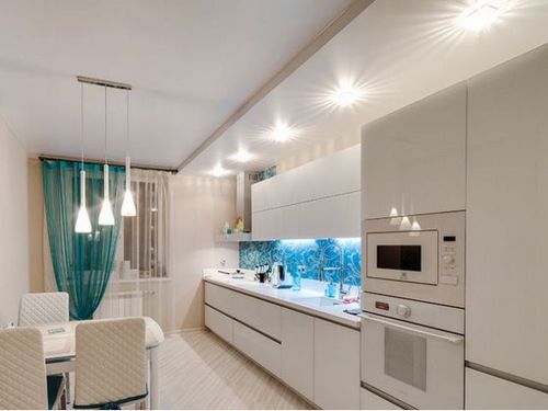 Светильники для натяжных потолков на кухню - какие выбрать?