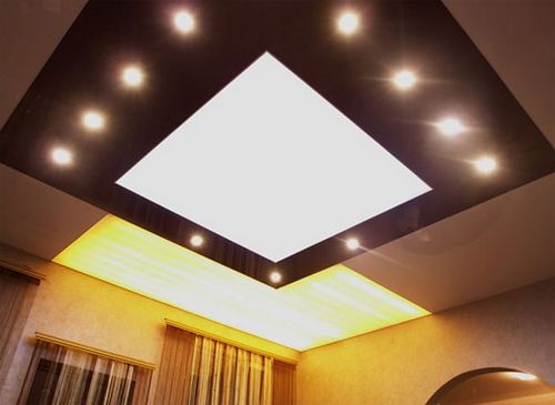 Светящийся натяжной потолок, преимущества светопрозрачных конструкций, фотографии и видео