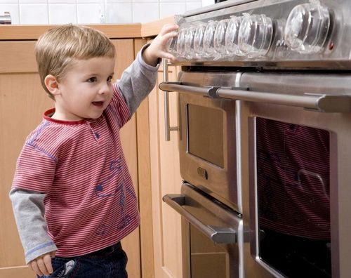 Техника безопасности на кухне: правила поведения при работе, инструктаж