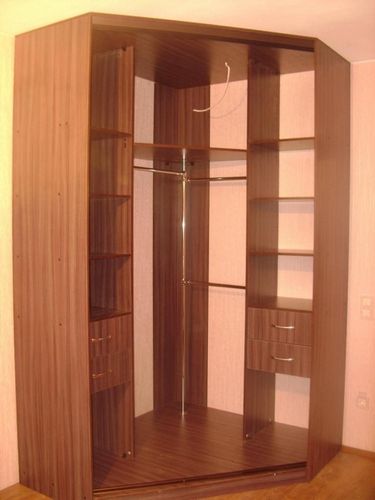 Встроенный угловой шкаф в прихожую: купе и фото коридора, левый угол сделать руками