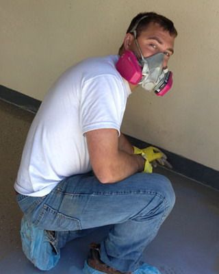 Заливка бетонного пола в гараже: как залить и покрасить пол, как выбрать марку бетона