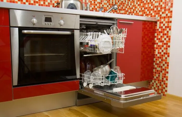 как встроить посудомоечную машину