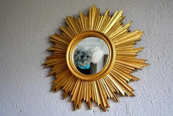 зеркало солнце с дополнительным декором