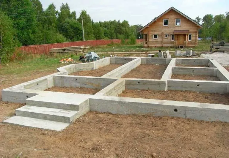 poschitat-skolko-kubov-betona-nuzhno-na-fundament